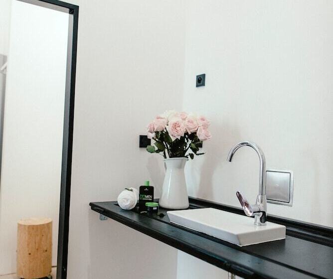 Bed in Shared Room with Shared Bathroom, Wake Up Wellness Hostel