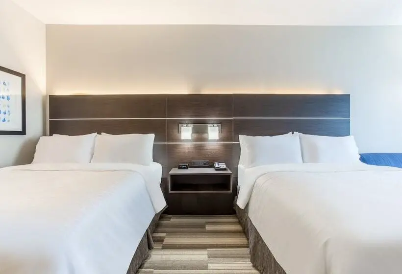 スイート, Holiday Inn Express & Suites   Ottawa, An Ihg