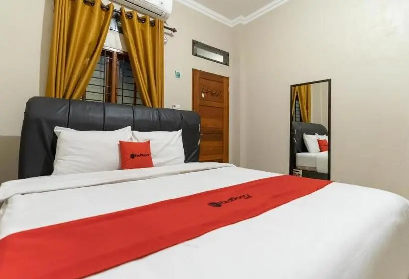 デラックスルーム, Reddoorz At Joyce Guest House Medan