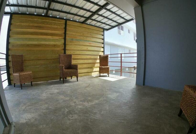 اتاق استاندارد یک نفره, 1802 At San Juan