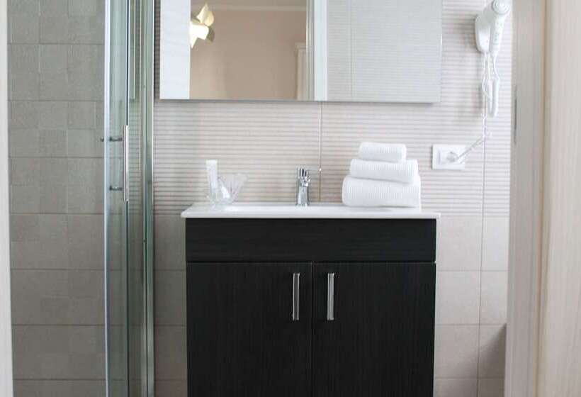 חדר קומפורט לשלושה, L Acchiappasogni Vesuviano Guest House