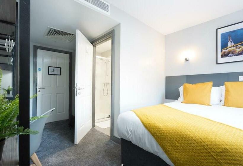 スタンダードルーム, Bank Square Town House