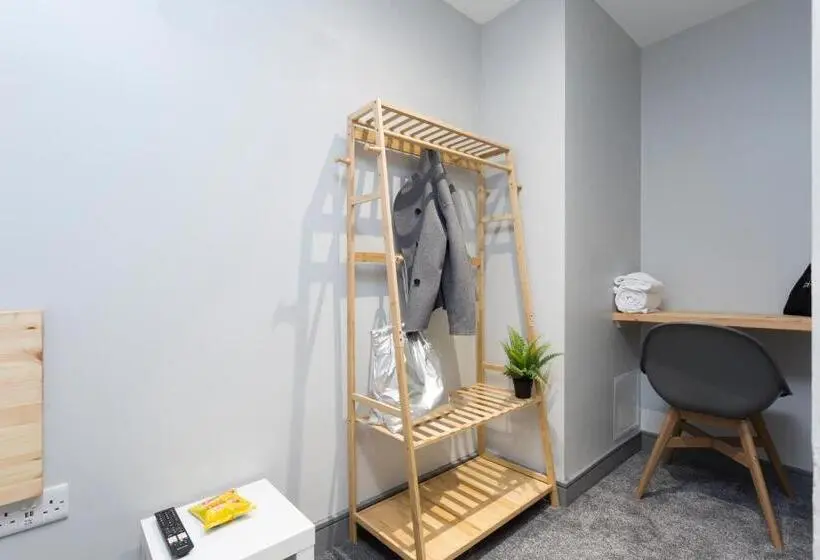 اتاق استاندارد یک نفره, Bank Square Town House