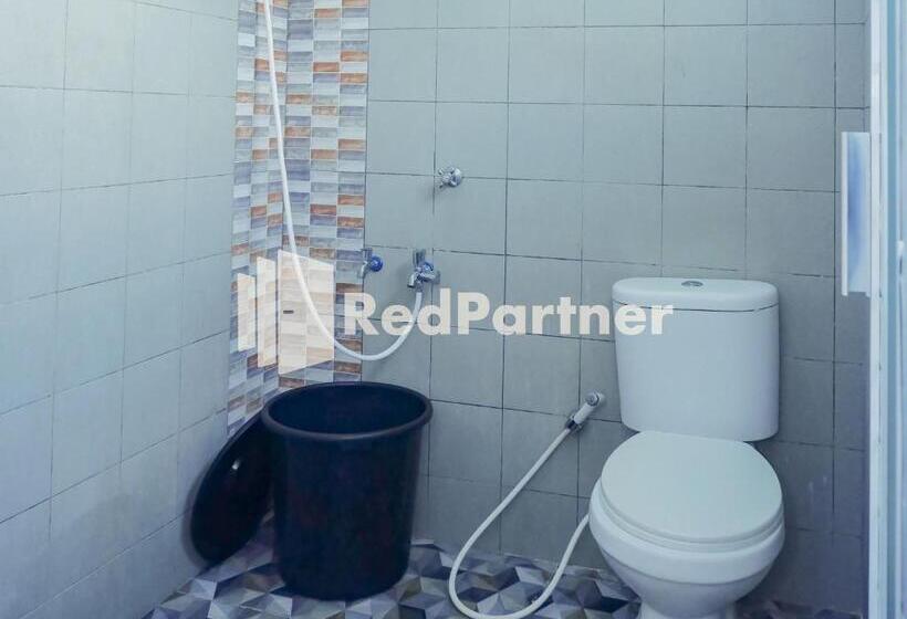 Номер Deluxe, Ms Hotel Pangandaran Mitra Reddoorz