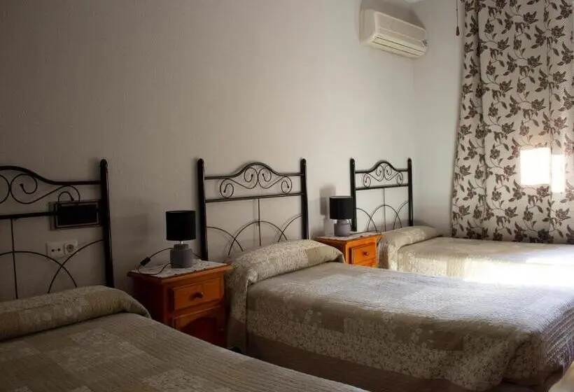 スタンダードトリプルルーム, Hostal Casa Jose