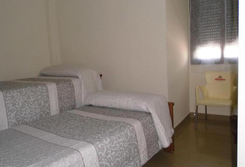 Дом 4 Спальни, Hostal Casa Jose