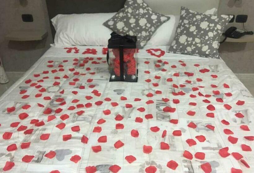 اتاق استاندارد با تخت بزرگ, L'incanto