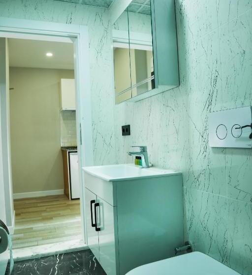 سوییت لوکس, White Golden Suite