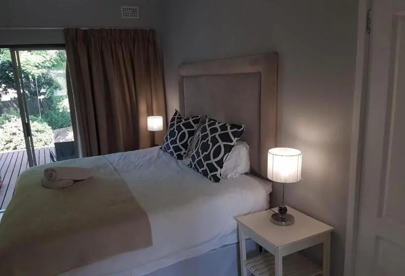 デラックスルーム, Bishops Guesthouse
