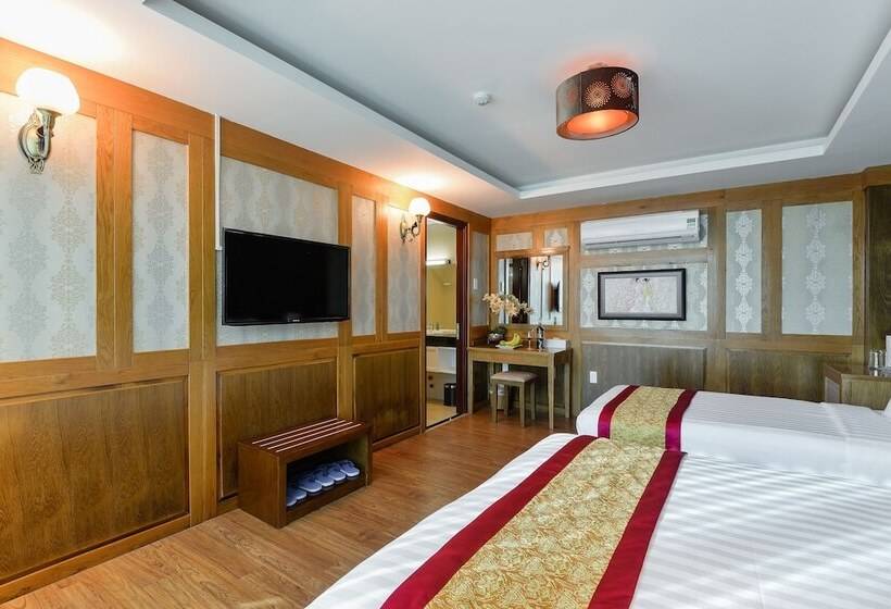 اتاق لوکس سه تخته, Saigonciti Hotel A