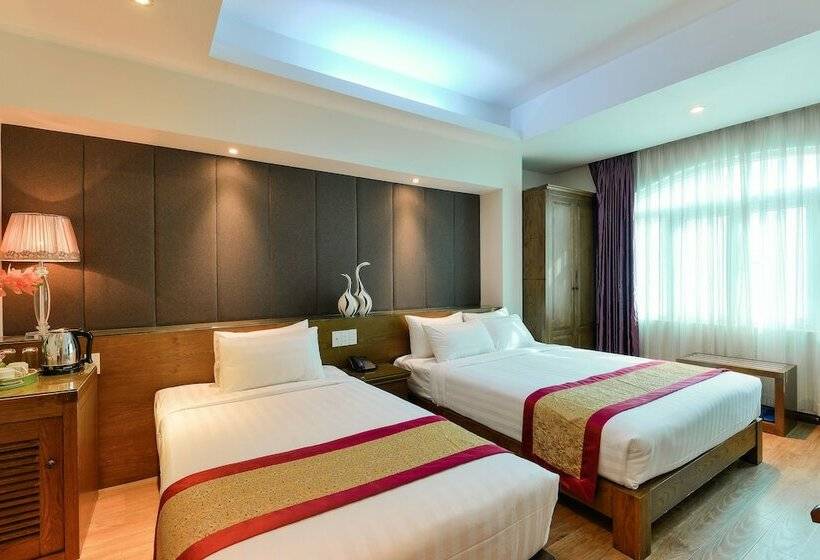 اتاق لوکس سه تخته, Saigonciti Hotel A