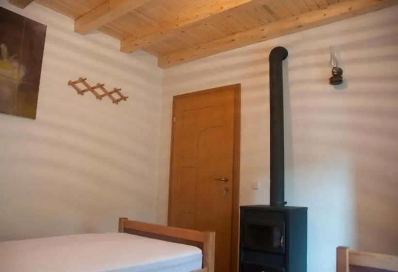 اتاق استاندارد, Aste Guesthouse