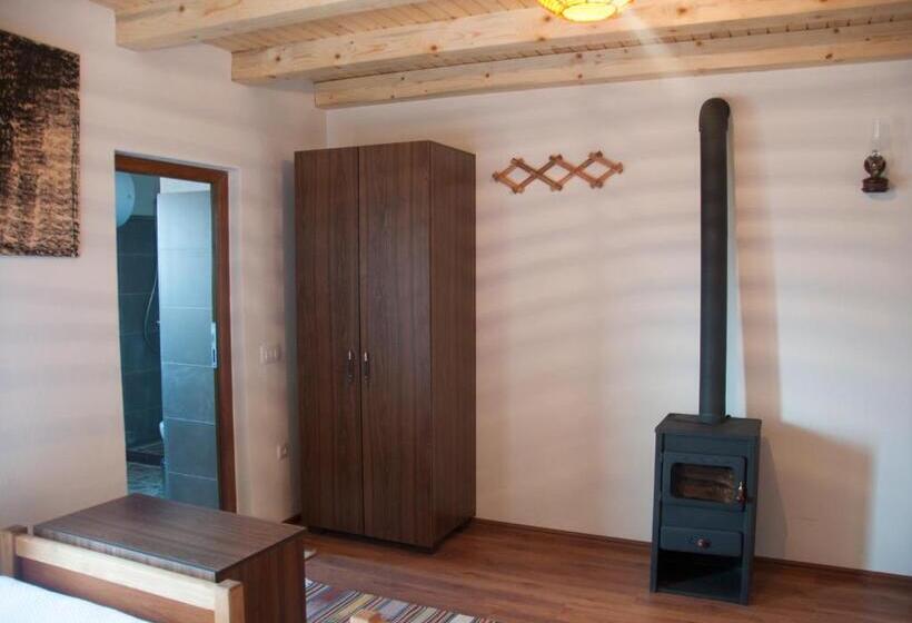 Четырехместный Номер Стандарт, Aste Guesthouse