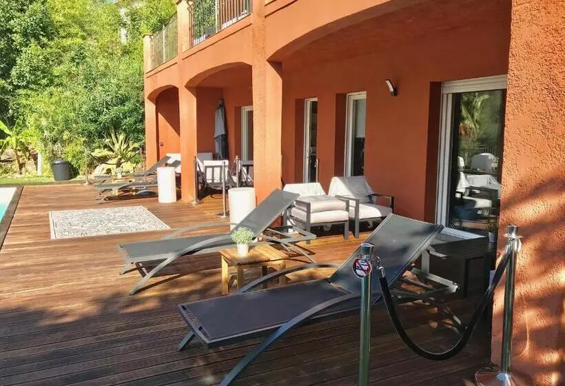 اتاق استاندارد با وان آب گرم, Villa Colina