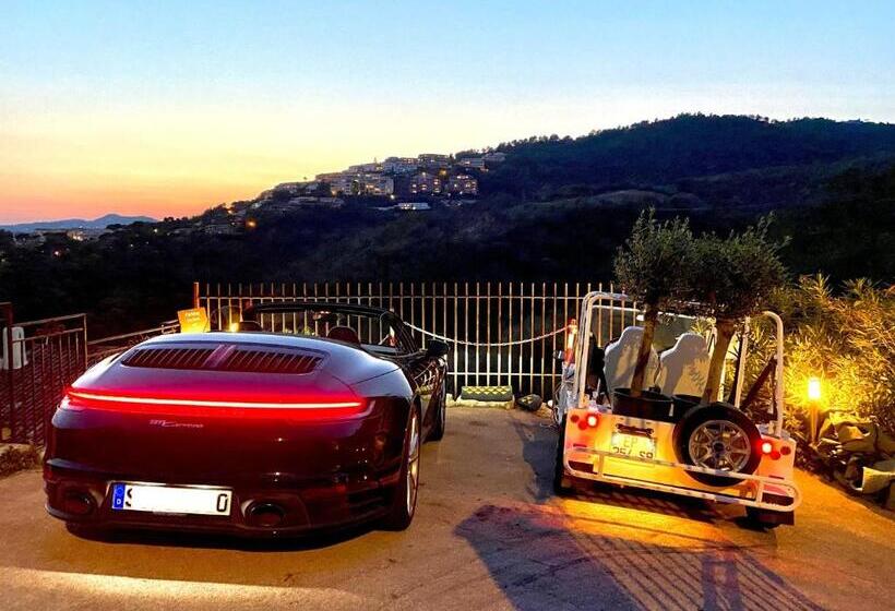 וילה עם חדר שינה אחד ובריכת שחיה, Villa Colina