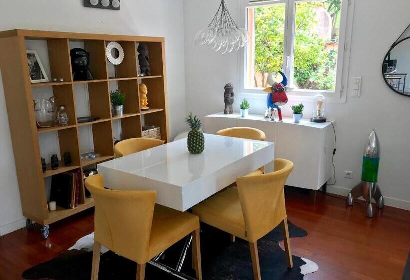 וילה עם חדר שינה אחד ובריכת שחיה, Villa Colina