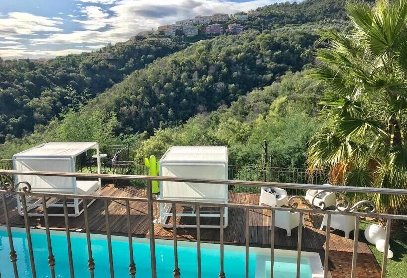 וילה עם חדר שינה אחד ובריכת שחיה, Villa Colina