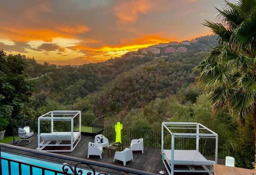 וילה עם חדר שינה אחד ובריכת שחיה, Villa Colina