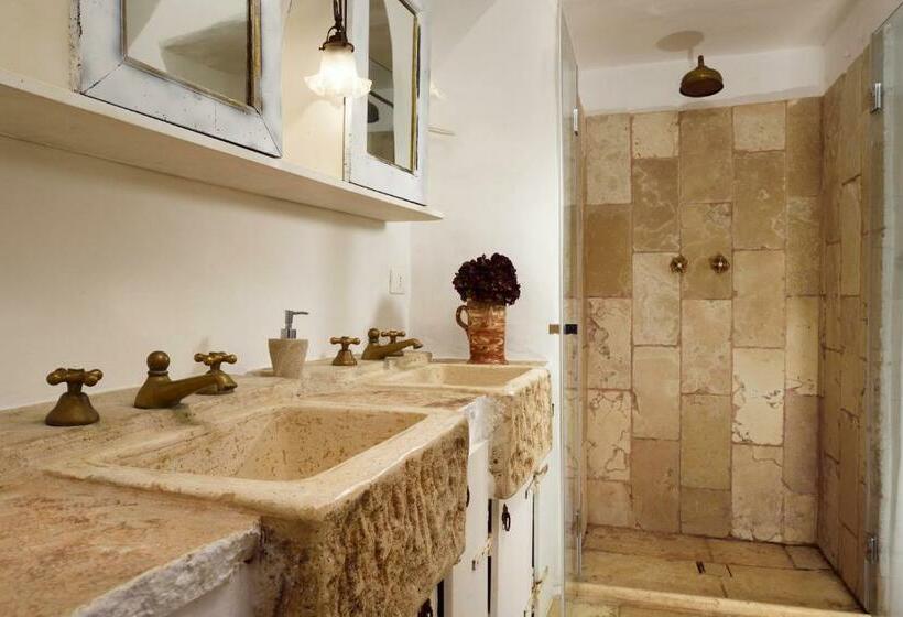 スタンダードルーム, B&b Trullo Barbagiullo