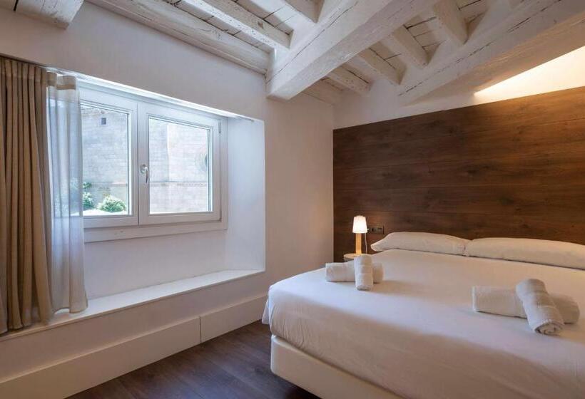 استودیوی استاندارد, Casa Miravalle Catedral