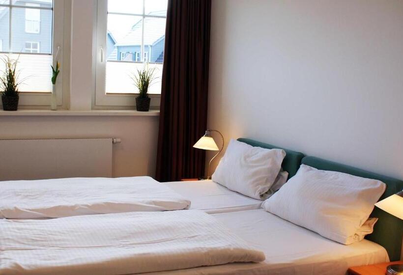 标准工作室, Gaestehaus _ Strandhalle