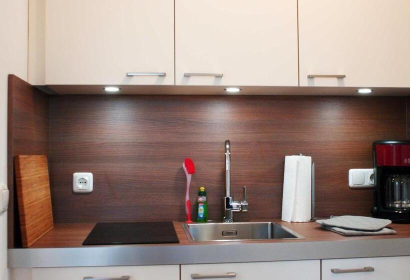 标准工作室, Gaestehaus _ Strandhalle