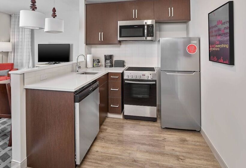 Люкс 2 Спальни, Towneplace Suites By Marriott Edmonton Sherwood Park