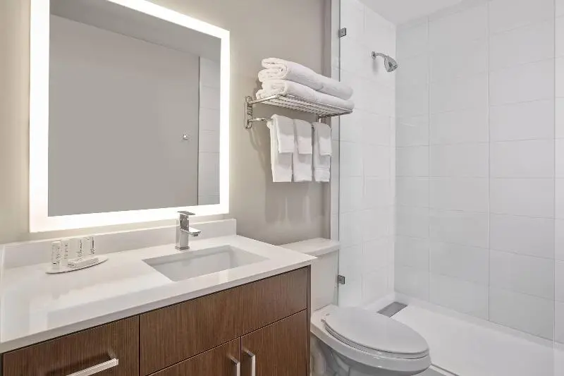 キングサイドベッドのスタンダードワンルーム, Towneplace Suites By Marriott Edmonton Sherwood Park