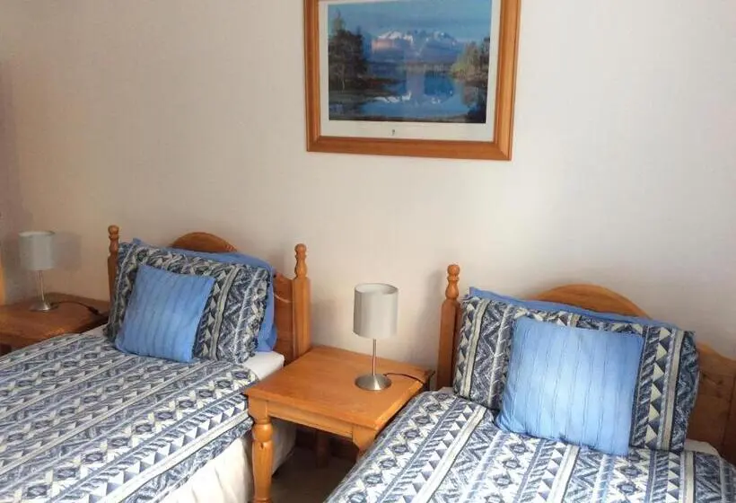 家族用バンガロー, Dalkell Cottages