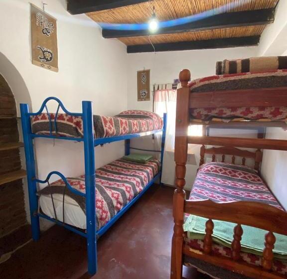 ルームシェアのワンベッド, Hostal Tierra Andina Cafayate