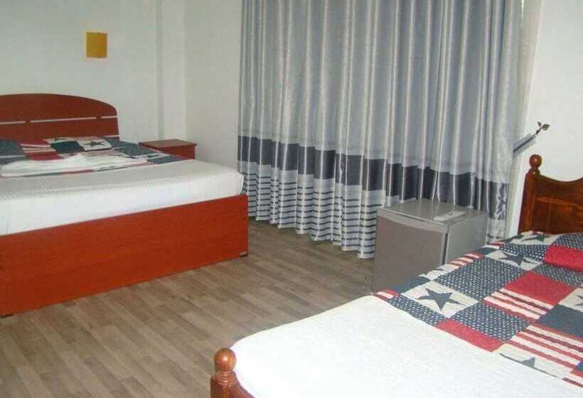 غرفة أساسية, Chef Guru Hotels