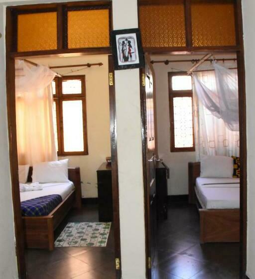 اتاق استاندارد, Travellers Home