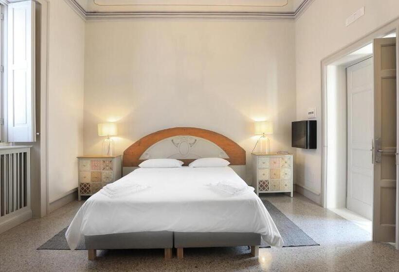 标准间, Palazzo Circolone