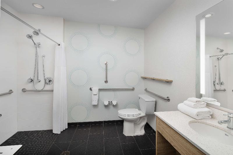 Standard-huone King-vuode, Tru By Hilton Rapid City Rushmore, Sd