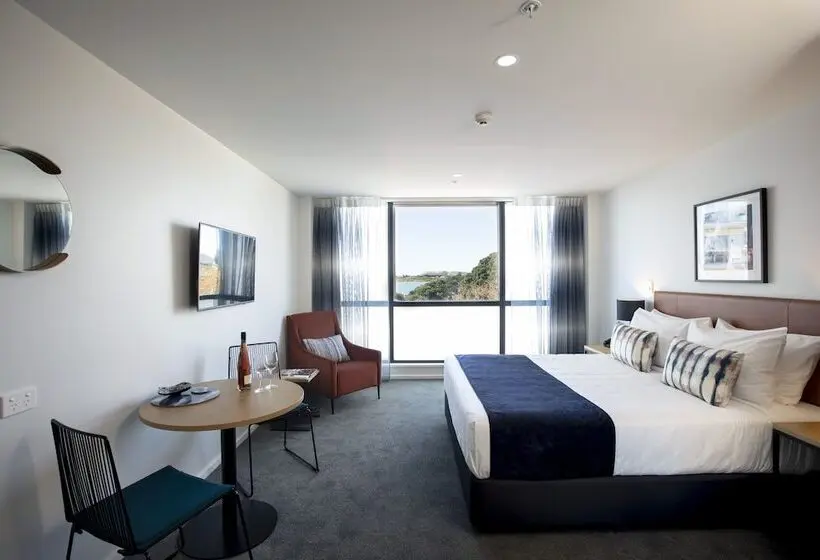 استودیوی استاندارد, Quest Tauranga Central