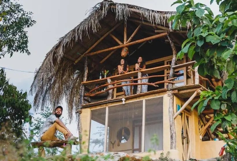 スタンダードバンガロー, Sol De Minca Eco Lodge