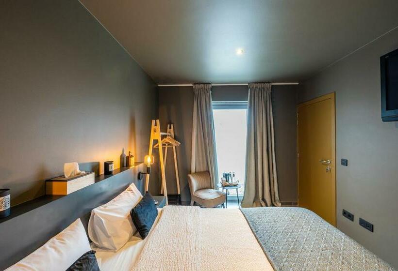 غرفة قياسية, M Otel E40