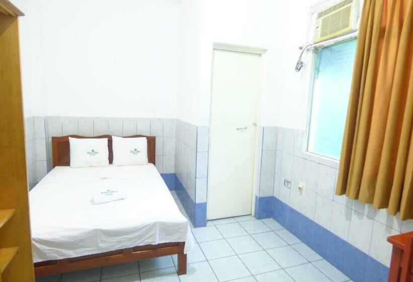 اتاق استاندارد, Aloe Uka