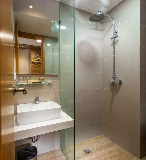 חדר דלוקס, Ramada By Wyndham Serpong