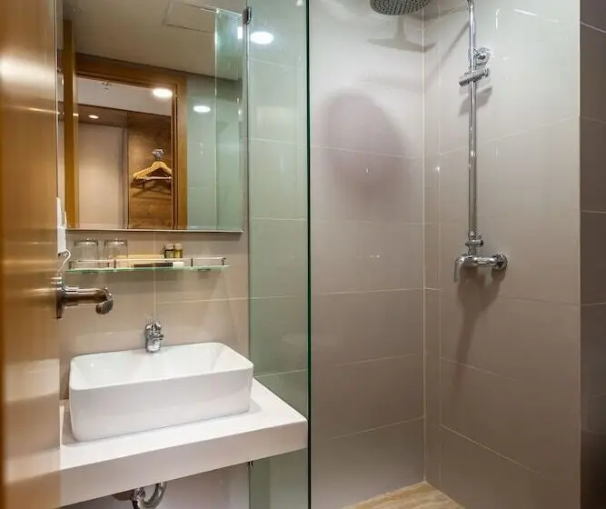 デラックスルーム, Ramada By Wyndham Serpong