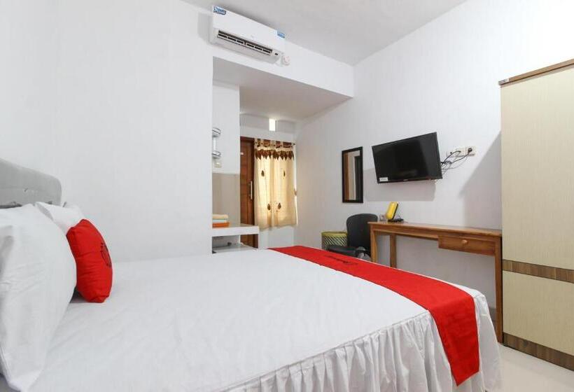 Номер Deluxe, Reddoorz Syariah At Kebun Raya Yogyakarta