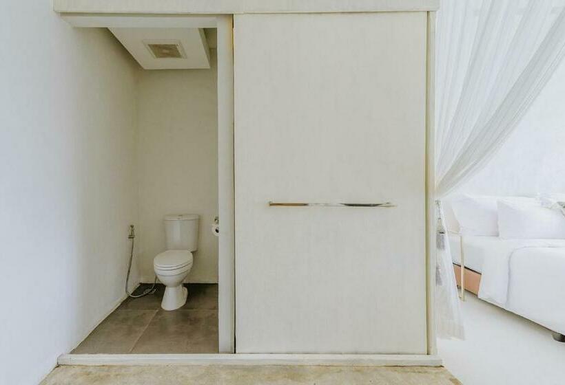 סוויטה דלוקס, White Wall Riverfront