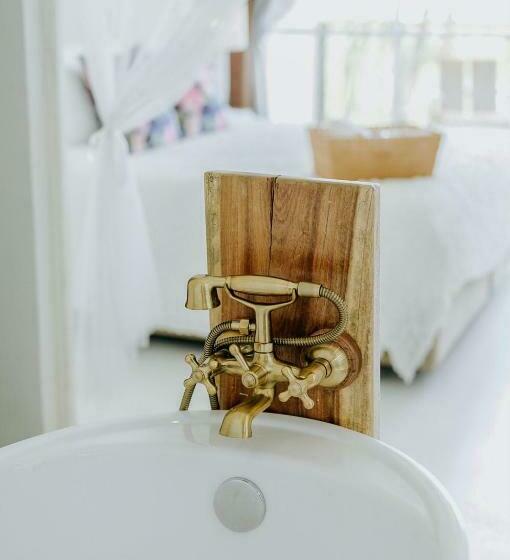 סוויטה דלוקס, White Wall Riverfront