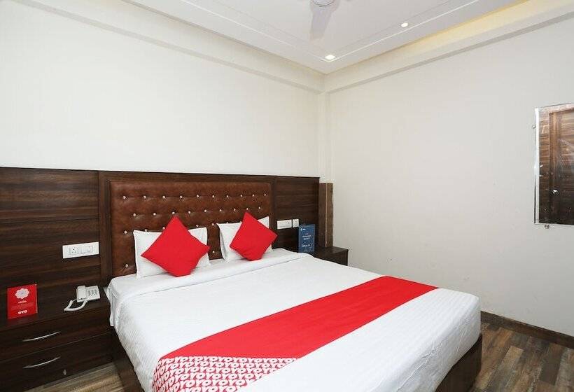 اتاق لوکس, Fabhotel Bless Inn