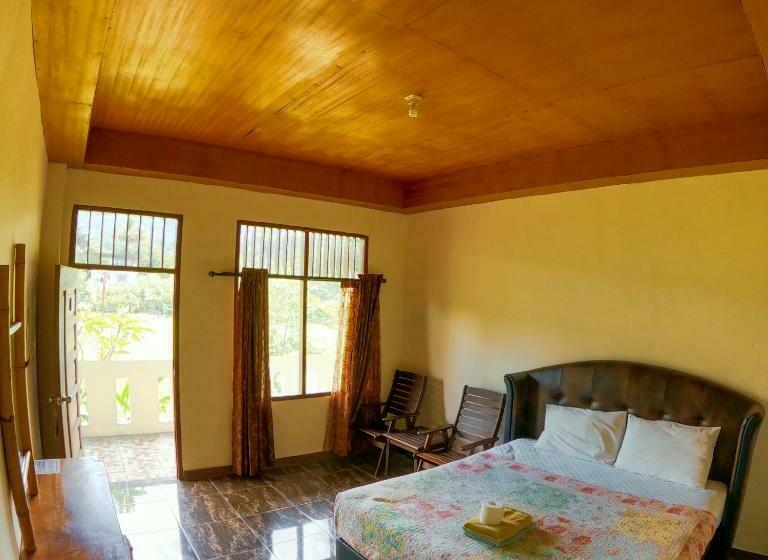 غرفة قياسية, Pias Poppies