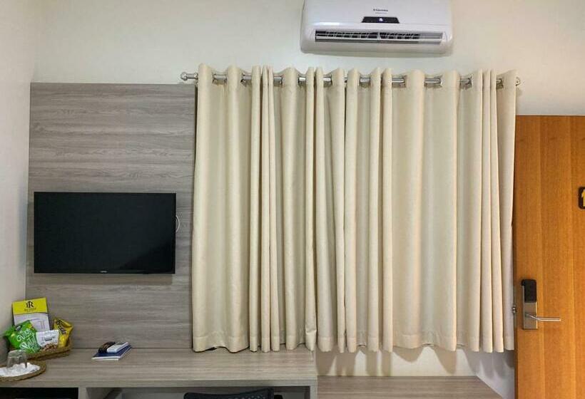 غرفة قياسية, Rossi