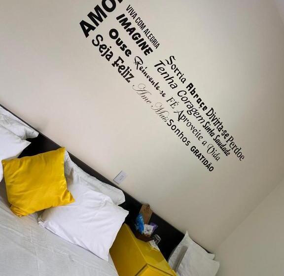 غرفة قياسية, Rossi