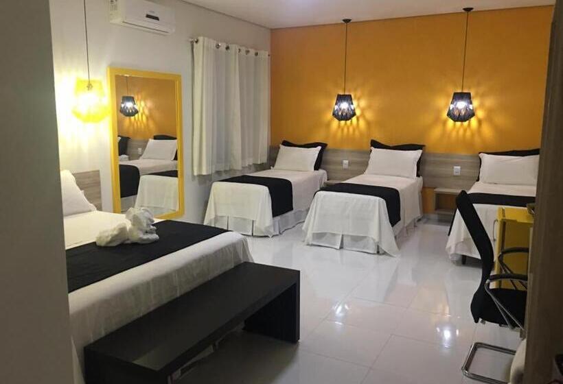 غرفة عائلية, Rossi