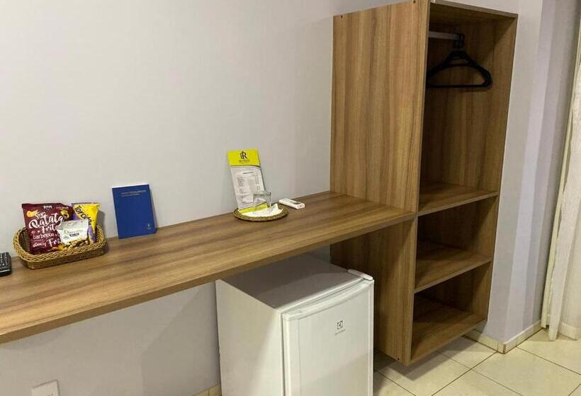 جناح سوبيريور, Rossi