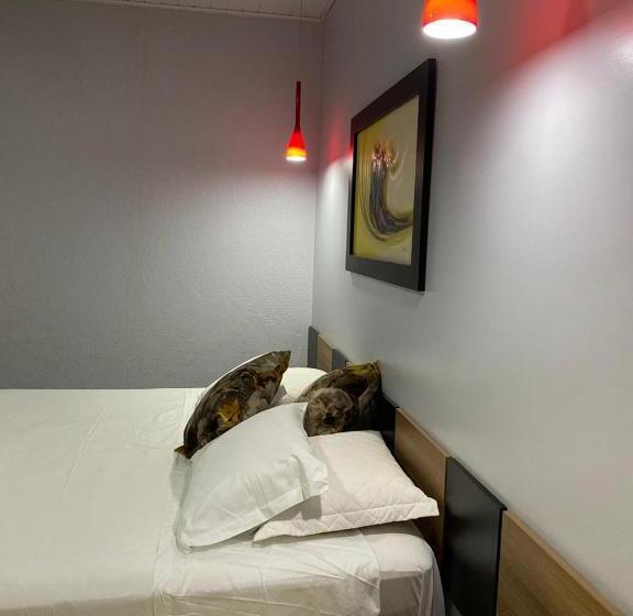 جناح سوبيريور, Rossi